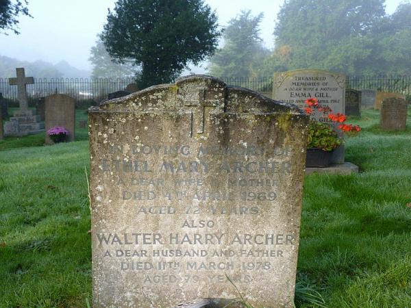 Grave photo