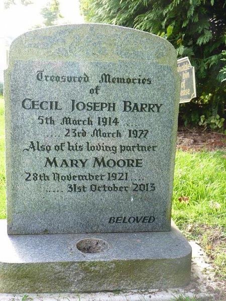 Grave photo