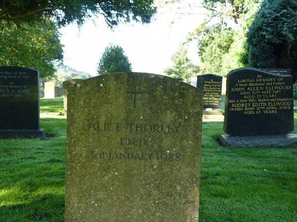 Grave photo