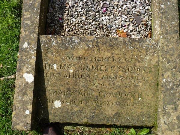 Grave photo
