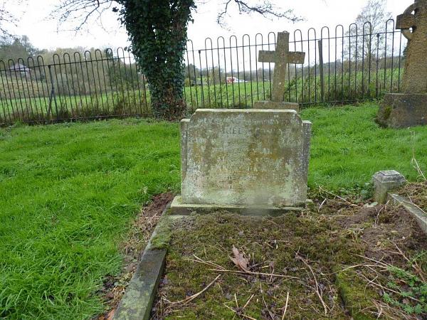 Grave photo