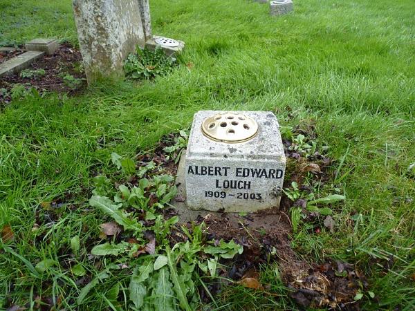 Grave photo