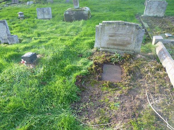 Grave photo