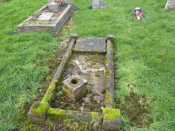 Grave photo