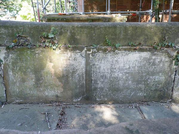 Grave photo