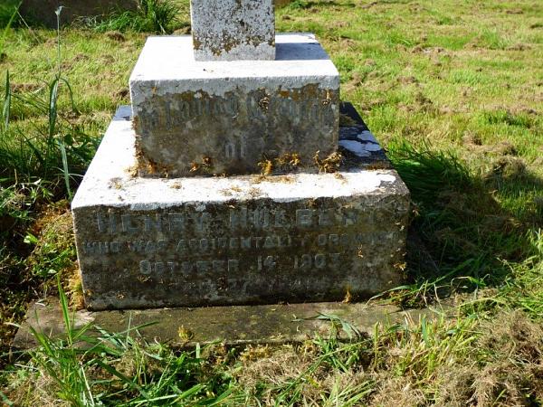 Grave photo