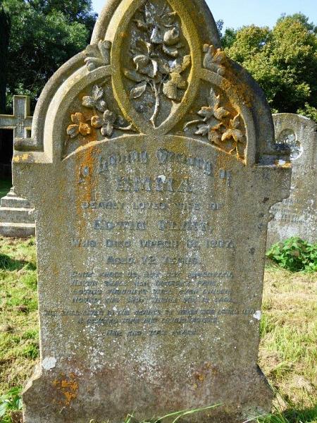 Grave photo