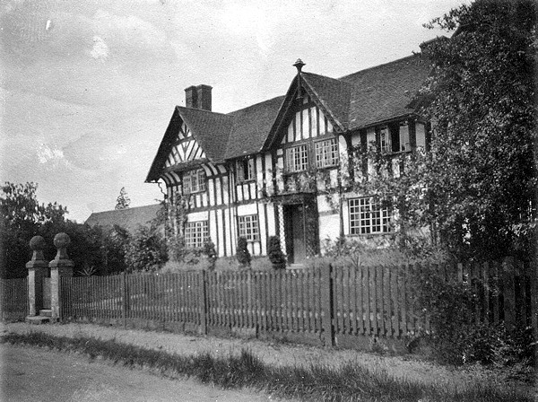 manor farm, vicarage road